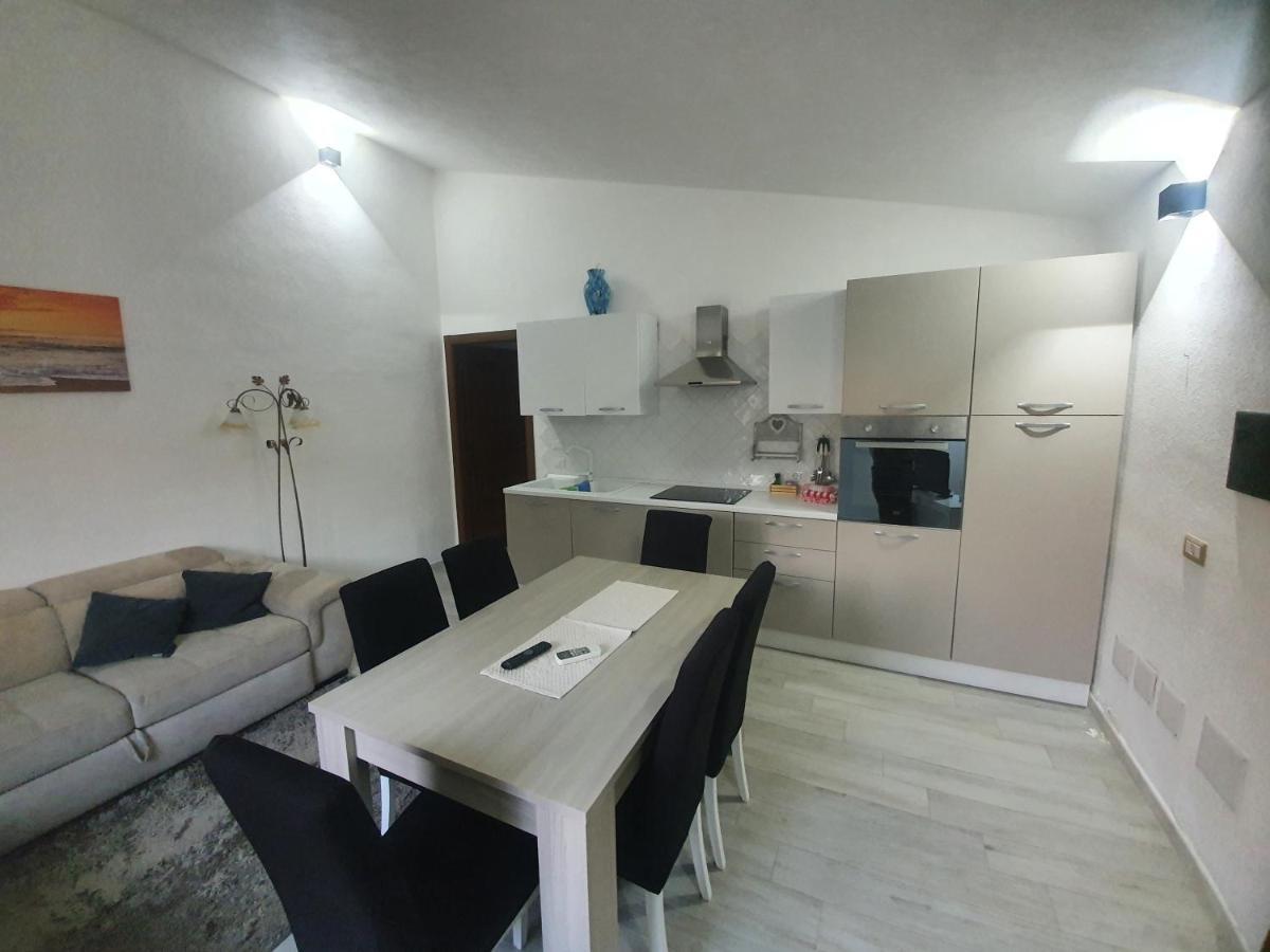 Appartamento Stangoni Badesi Bagian luar foto